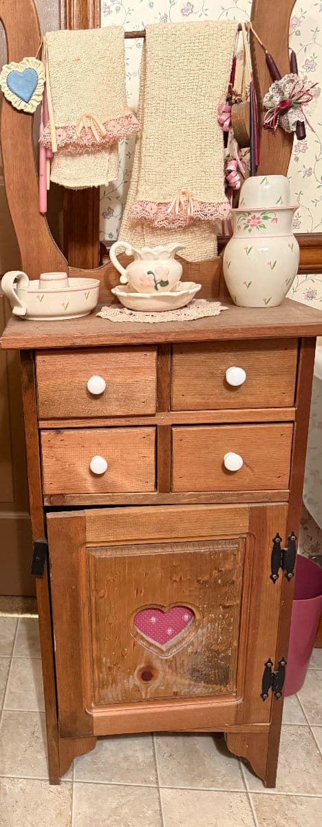 New Bern Country Comforts & Collector’s Finds photo 9