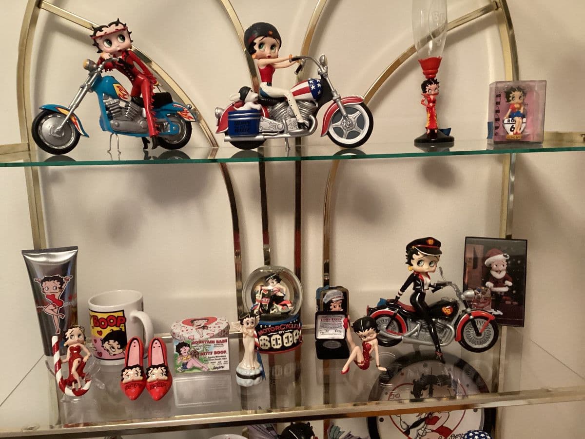 Estate Sale photo 4