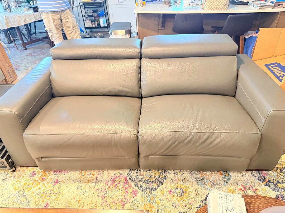 Spring Hill Moving Sale photo 1