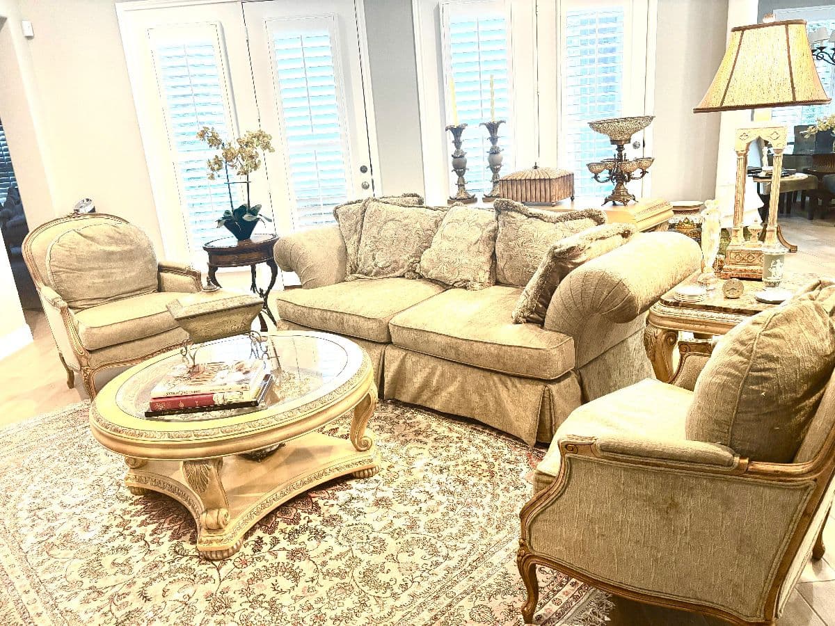 ELEGANCE TO THE MAX IN KINGWOOD - BY APPOINTMENT ONLY SALE BY W&W photo 2