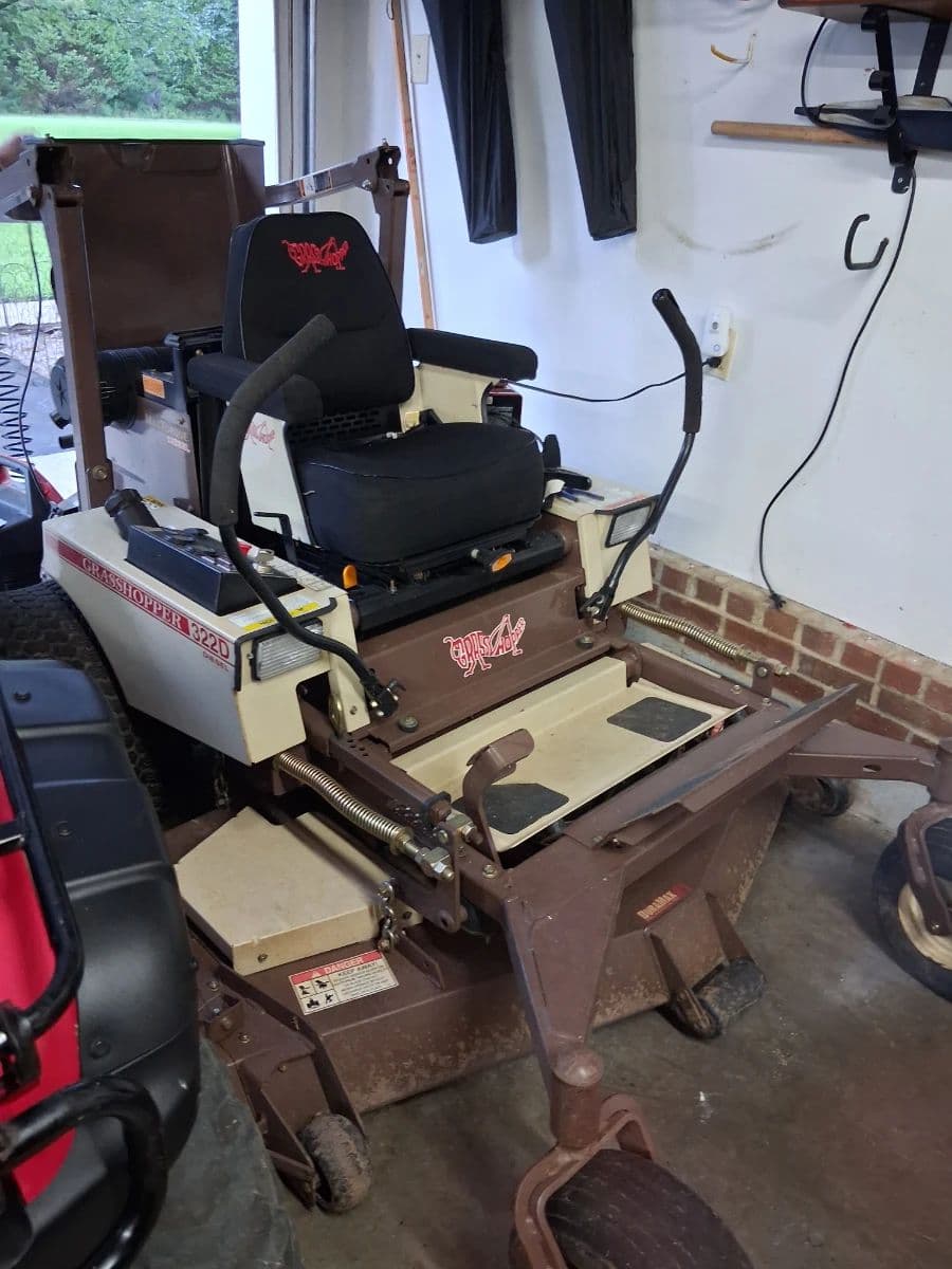 New Pictures Private Sale with 4X4 machines and Tractors photo 4