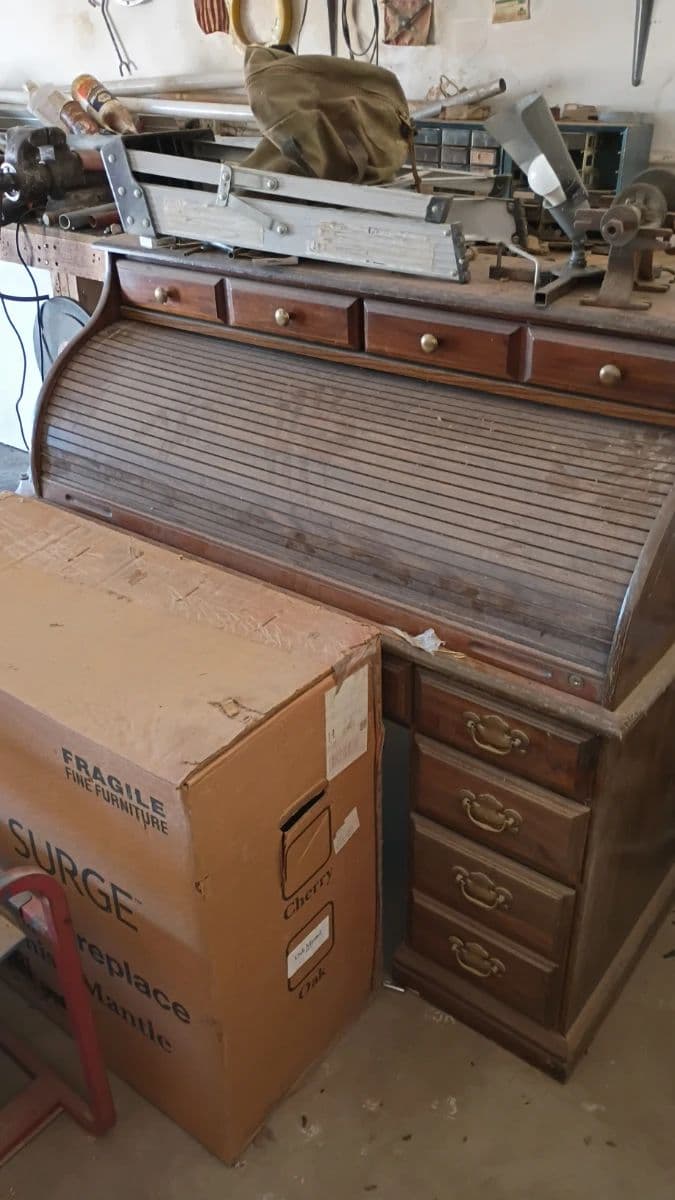 Joshua Tree Estate Sale: Classic Hi-Desert Treasure Trove photo 2