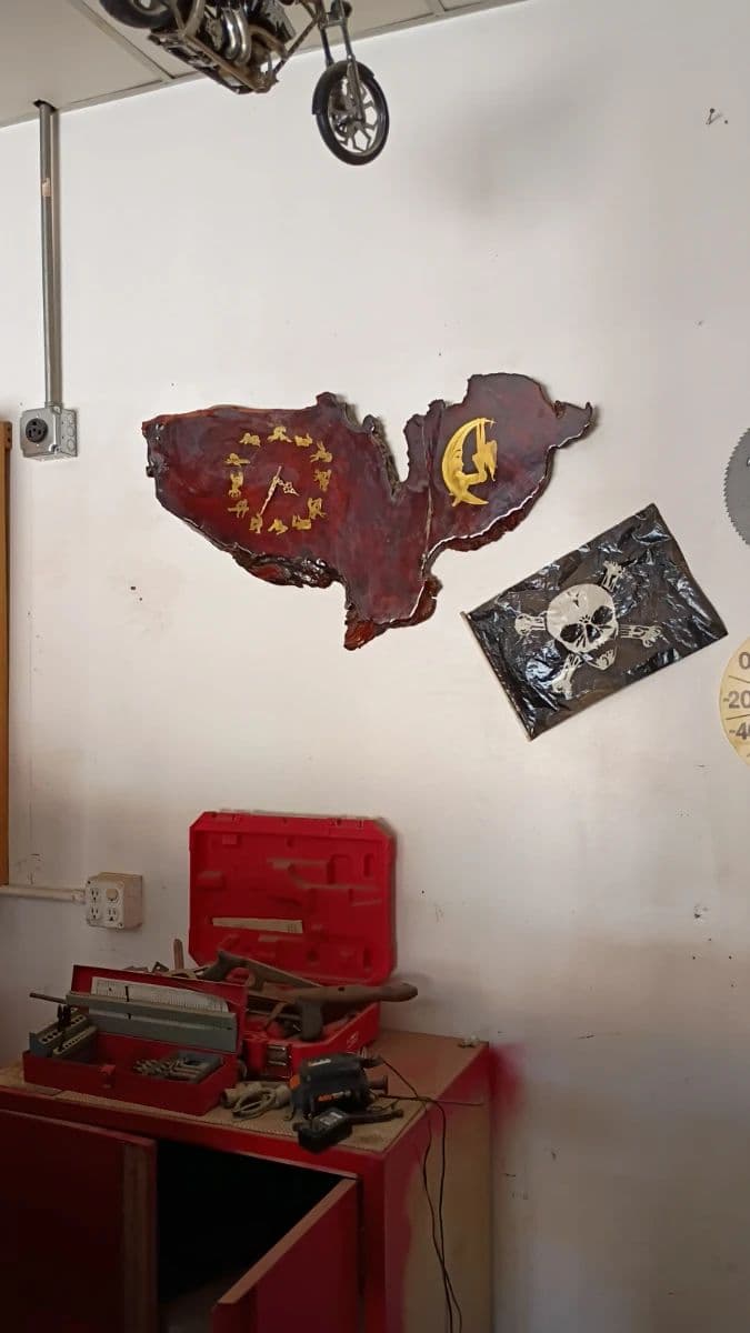 Joshua Tree Estate Sale: Classic Hi-Desert Treasure Trove photo 7
