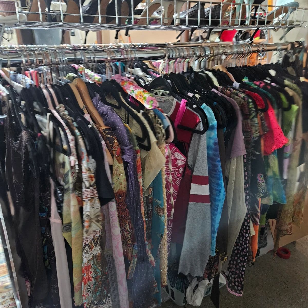 Designer, Vintage, Y2k Pop-Up Women's Clothing Sale - Downsizing photo 11
