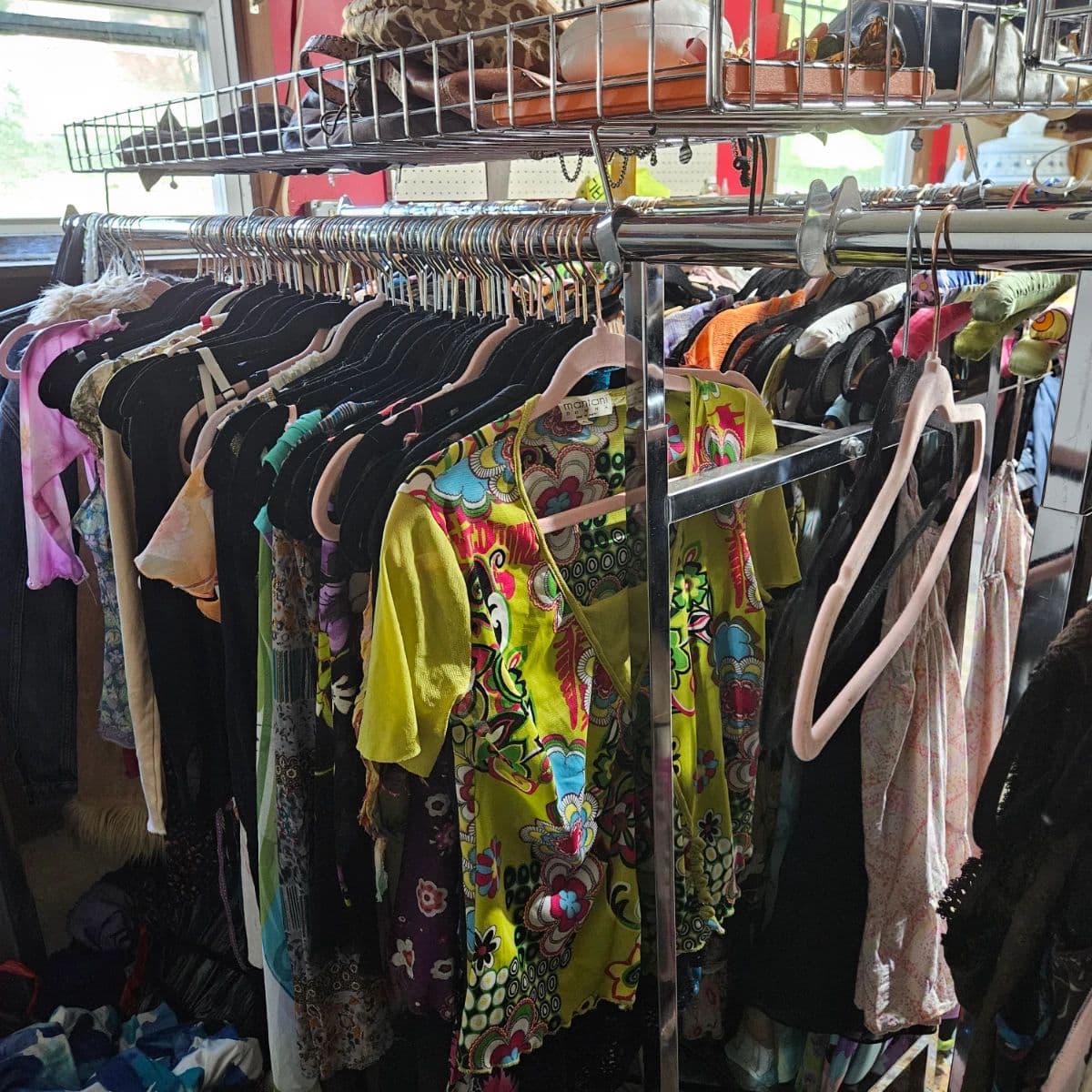 Designer, Vintage, Y2k Pop-Up Women's Clothing Sale - Downsizing photo 9