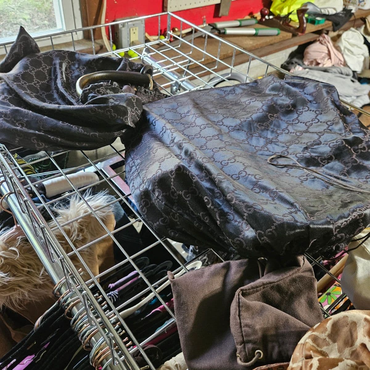 Designer, Vintage, Y2k Pop-Up Women's Clothing Sale - Downsizing photo 12