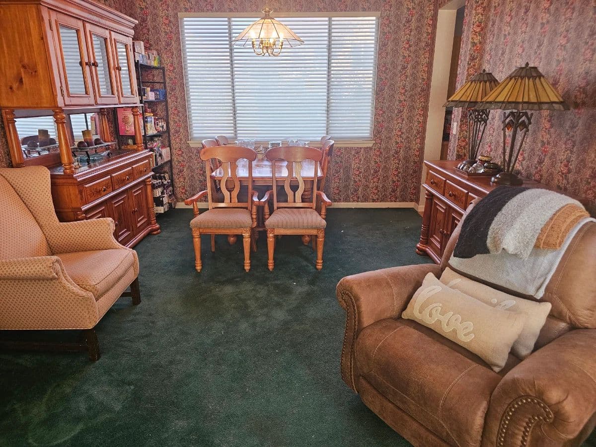 Thornton Estate Sale – Furniture, Electronics, Kitchen, Fashion Jewelry, Décor & More! photo 8