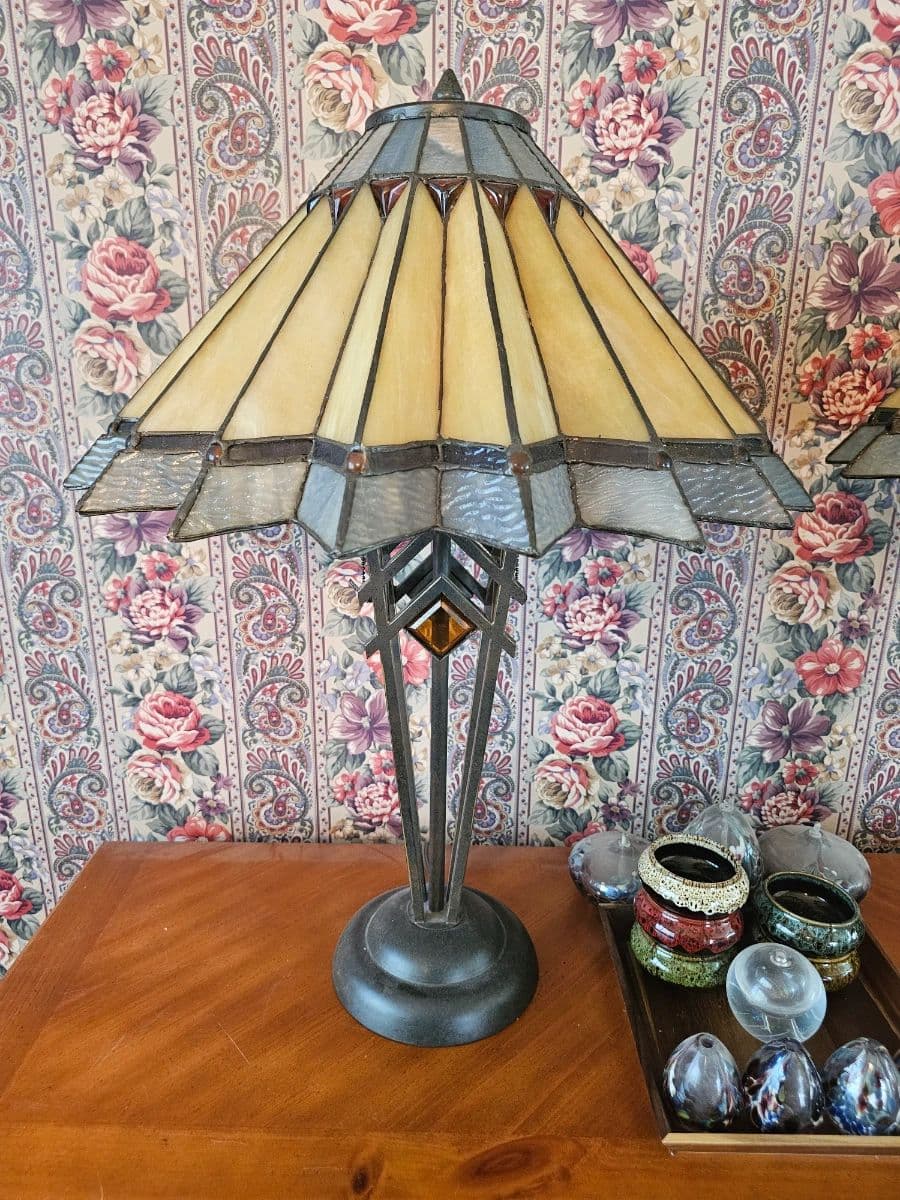 Thornton Estate Sale – Furniture, Electronics, Kitchen, Fashion Jewelry, Décor & More! photo 4