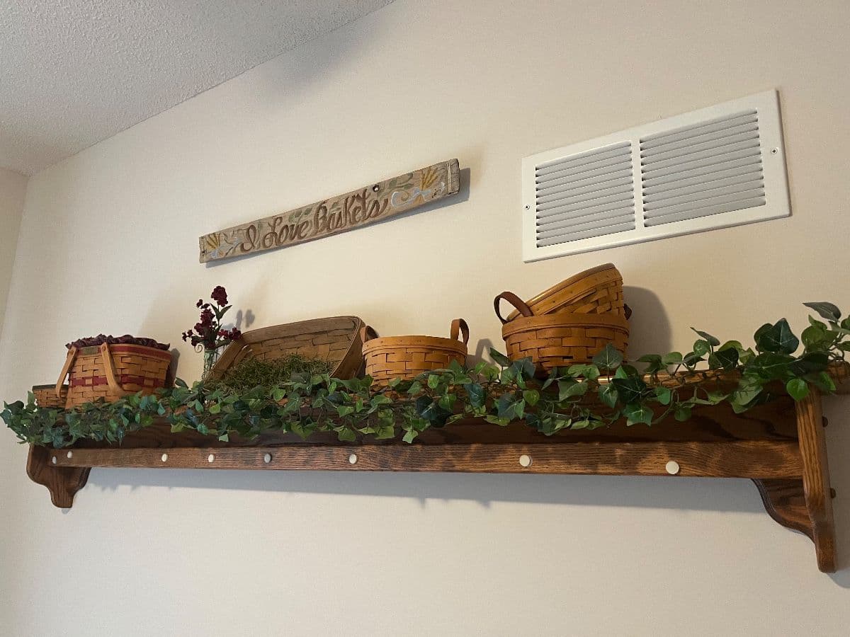 Immaculate Vintage Raymore Estate Sale photo 9