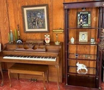 It’s a Zoe TeBeau Estate sale in Claremont photo 3
