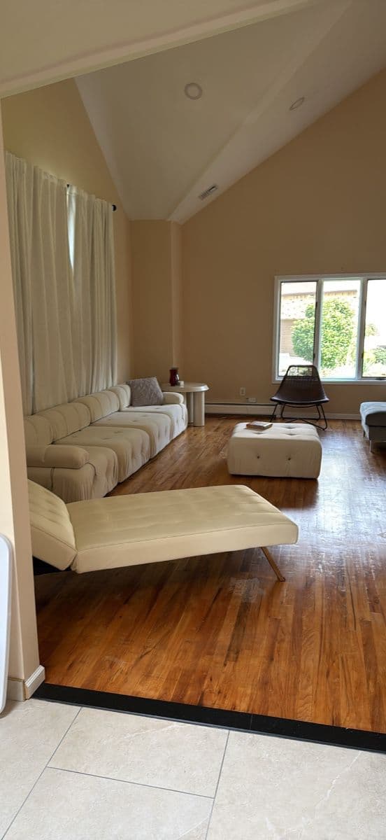 Estate Sale - Full Gym - Furniture - Gaming - Bed - TVs photo 8