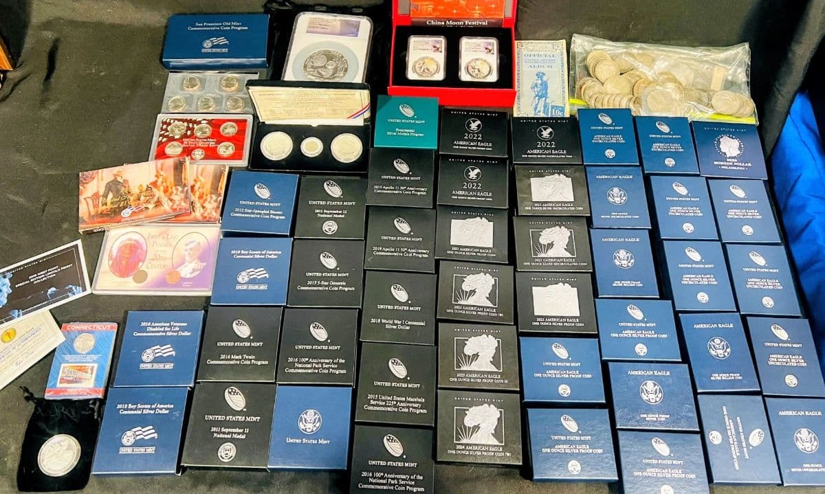 Massive Gold / Silver Coins, Ebay Reseller Dead Stock, Toys, Military & More photo 7