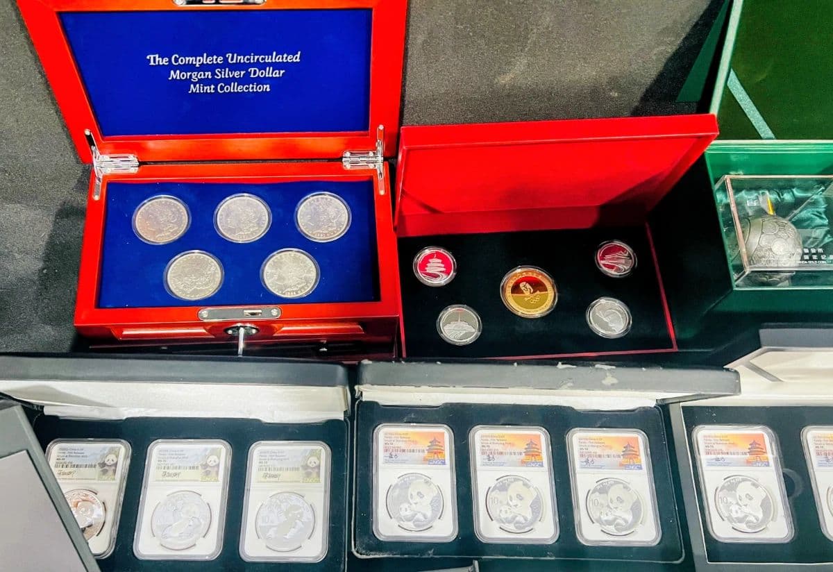 Massive Gold / Silver Coins, Ebay Reseller Dead Stock, Toys, Military & More photo 6
