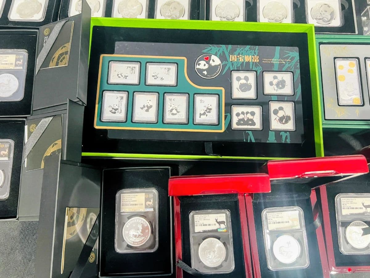 Massive Gold / Silver Coins, Ebay Reseller Dead Stock, Toys, Military & More photo 4