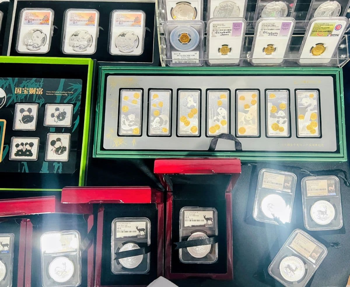 Massive Gold / Silver Coins, Ebay Reseller Dead Stock, Toys, Military & More photo 2