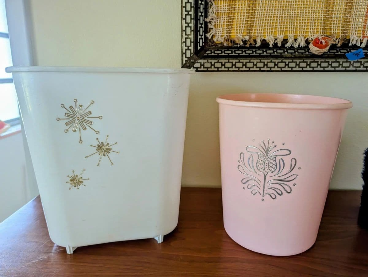 MID CENTURY Furniture Art and More photo 11