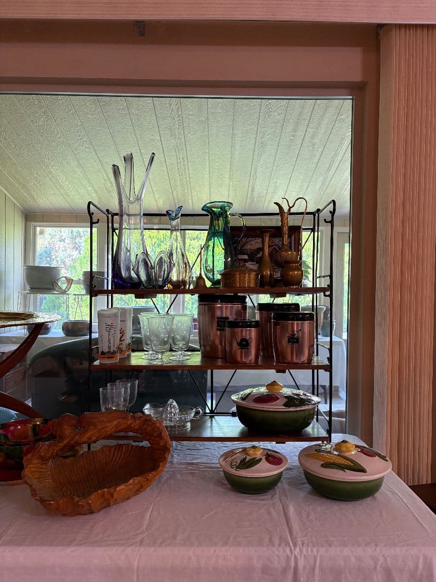 Nice Furniture, MCM, Vintage Christmas, Garden Tools and more… photo 4