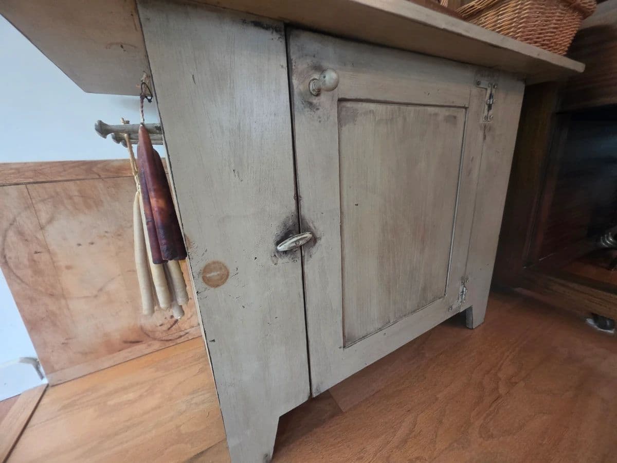 Renaissance Estate Sales/Country Living photo 6