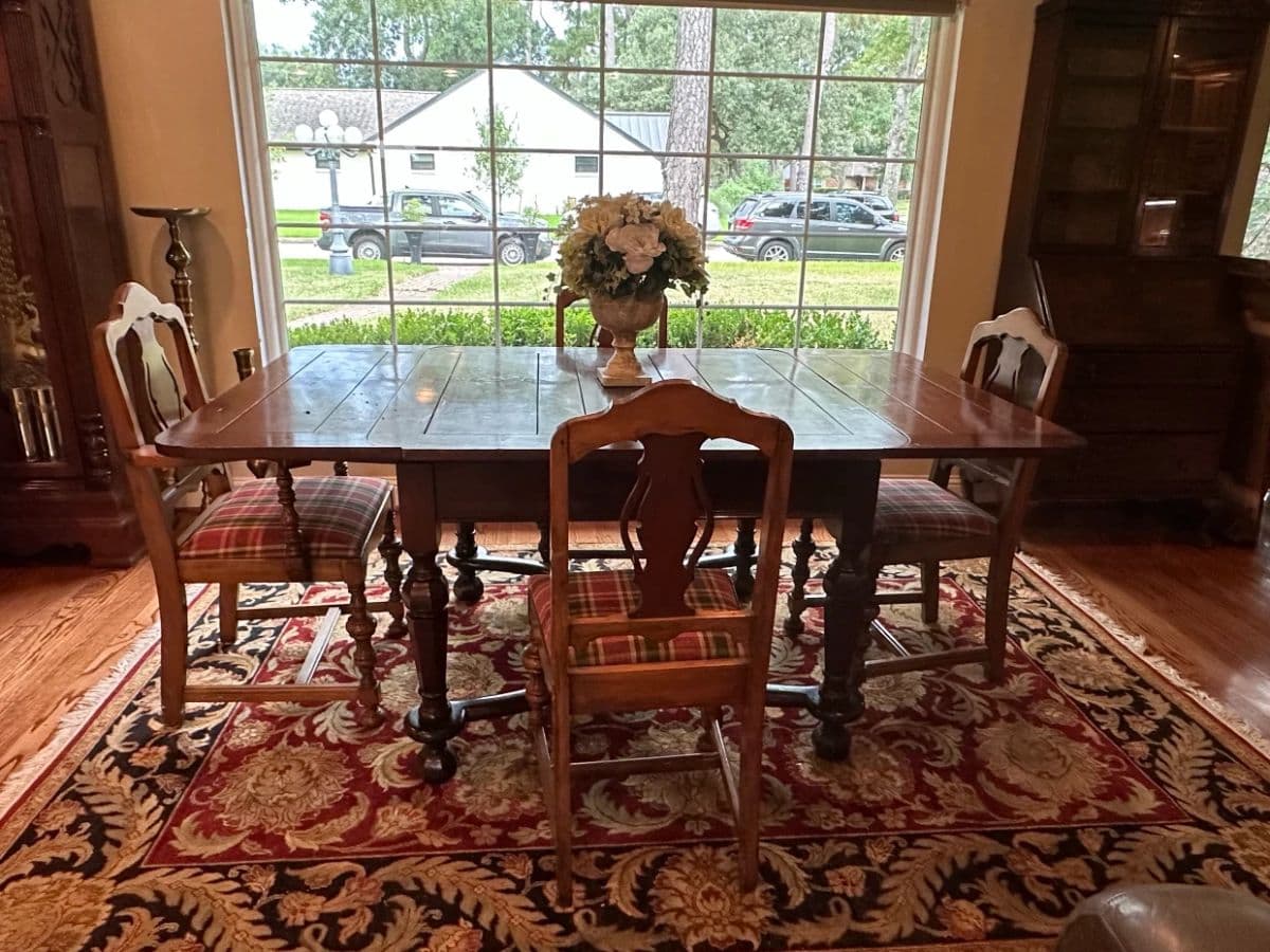 Blue Moon NW: Antique Charm Meets Modern Style Near Memorial photo 2