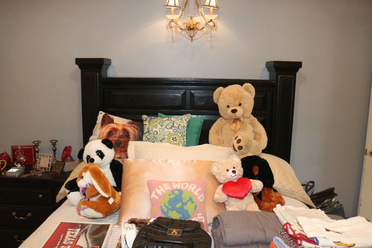 Dr. Bryan Smitherman Estate Sale photo 10