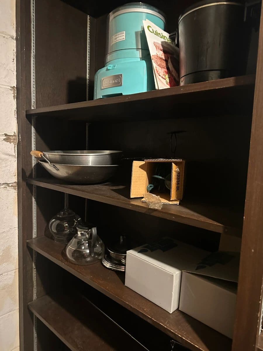 Dana's Estate Sales, Quality Tag Sale. photo 3