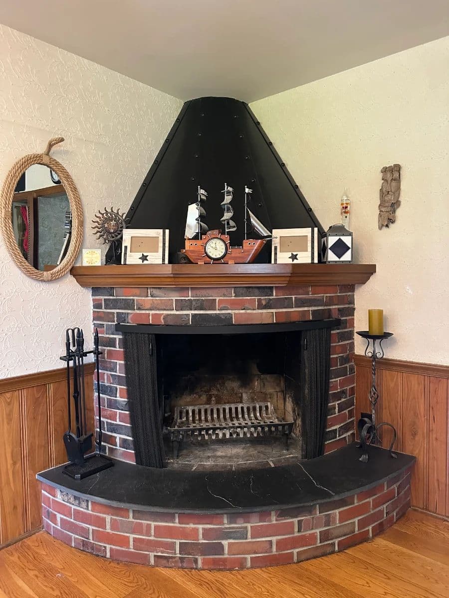 Dana's Estate Sales, Quality Tag Sale. photo 9