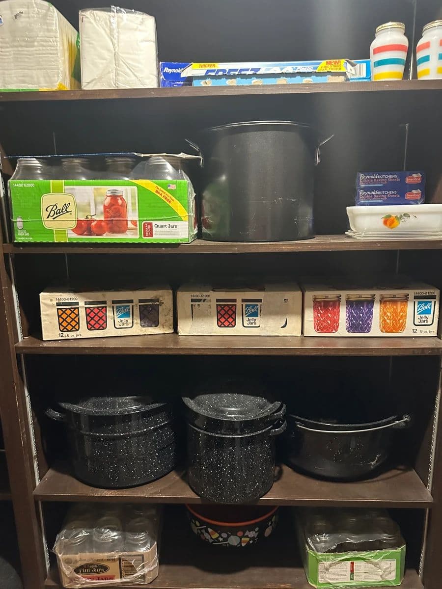 Dana's Estate Sales, Quality Tag Sale. photo 4