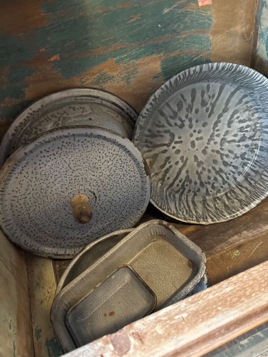 Henderson Primitives & Antiques photo 12