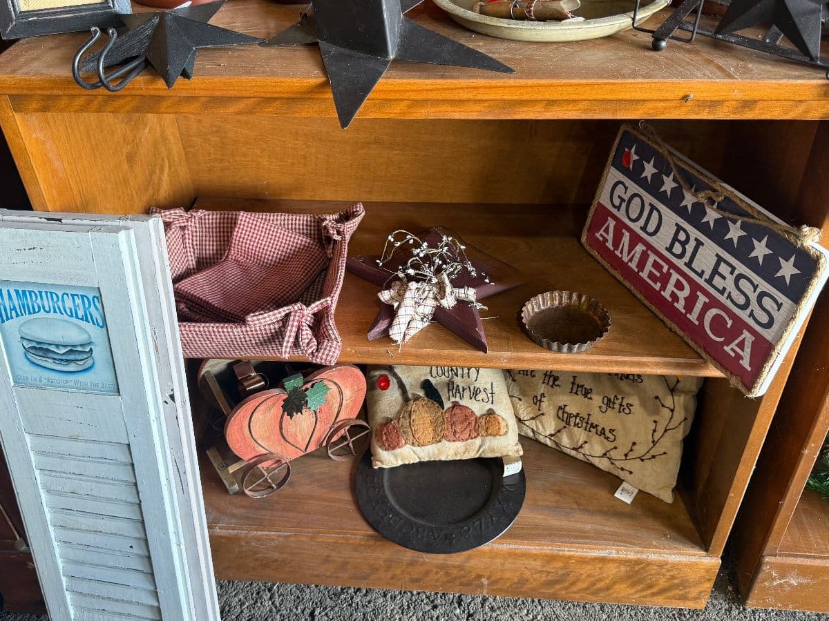LiVecchi Estate Sales photo 4