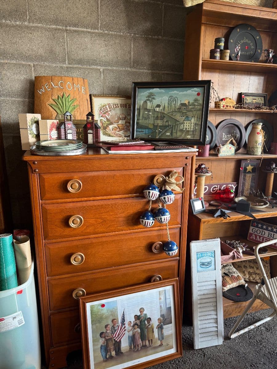 LiVecchi Estate Sales photo 1
