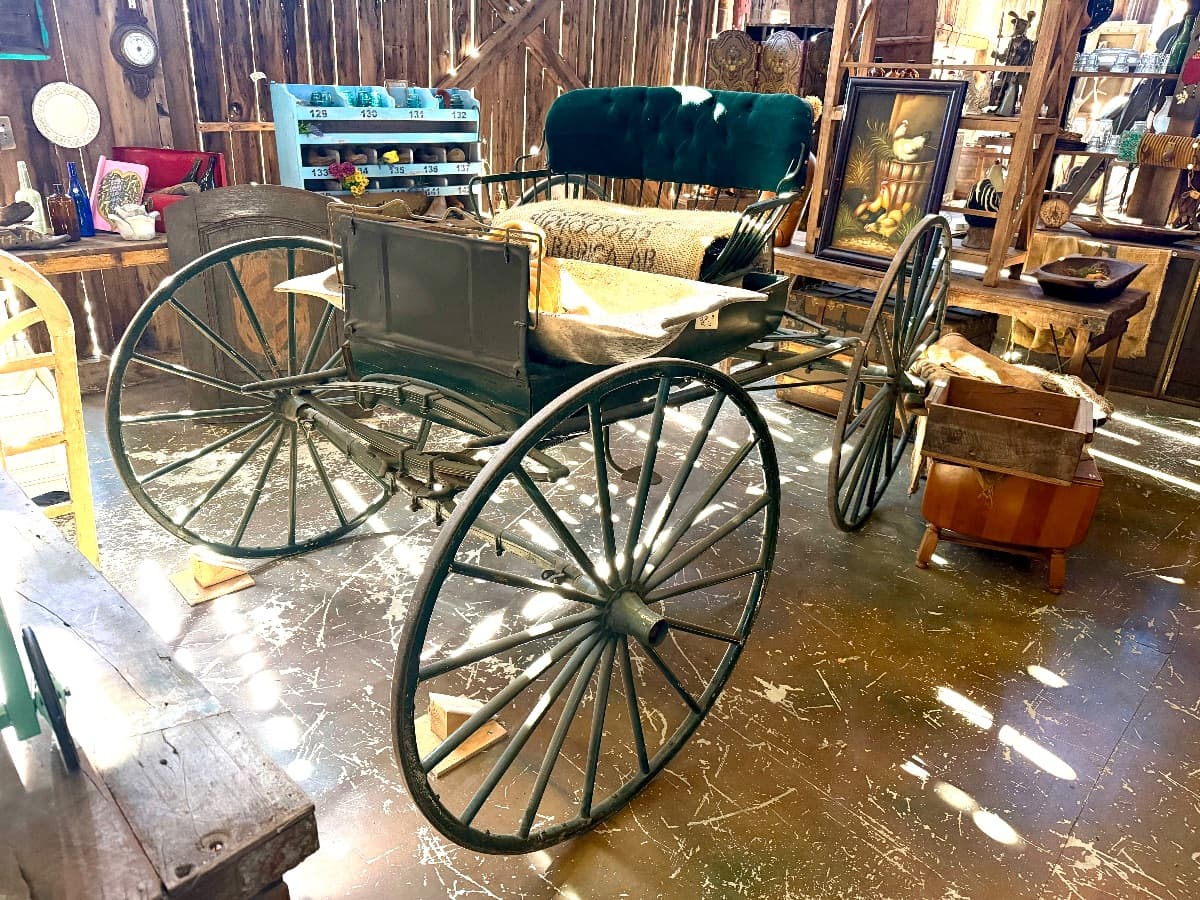 Primitive Barn Stuff, Yard Art, Vintage Farm Equipment, & Garden Antiques!!! photo 1