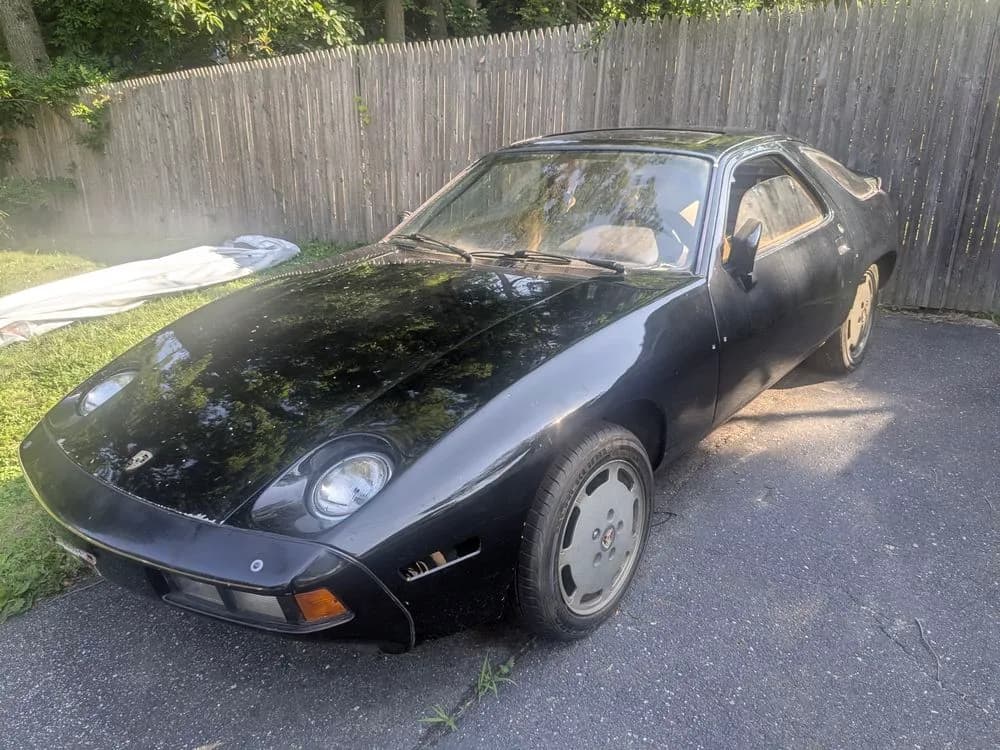 1982 Porsche 928 Auction Ending 7/30 photo 1