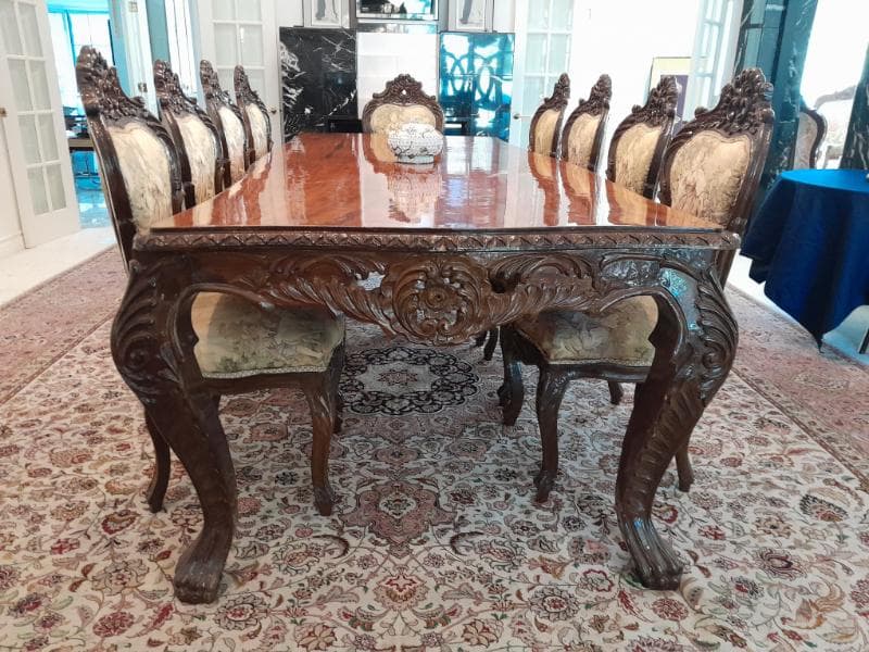 GRAND ENCINO ESTATE: PERSIAN RUGS, ITALIAN FURNISHINGS, ART DECO, PORCELAINS, WOMEN'S CLOTHING photo 1