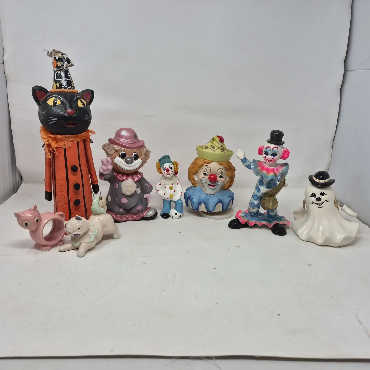 Oldsmobile Alero, Sewing Machines, and Vintage Treasures (Menifee, 92586) photo 1