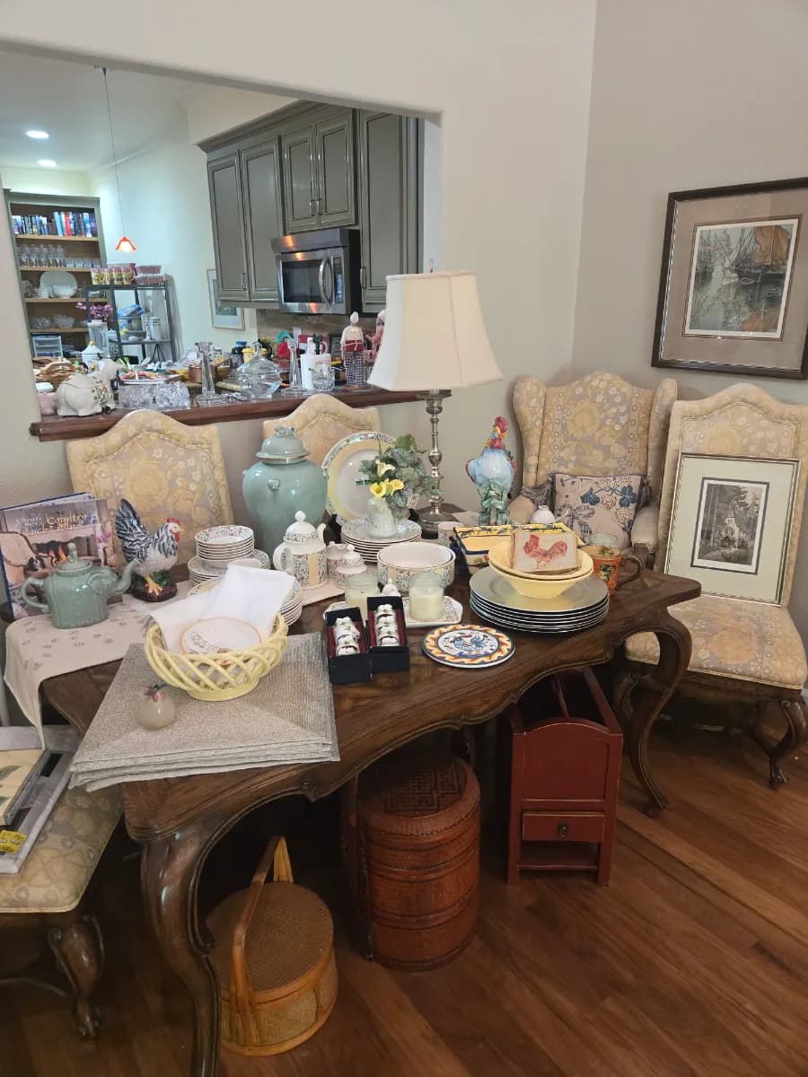 Lovely French country Estate sale Oakmont photo 1