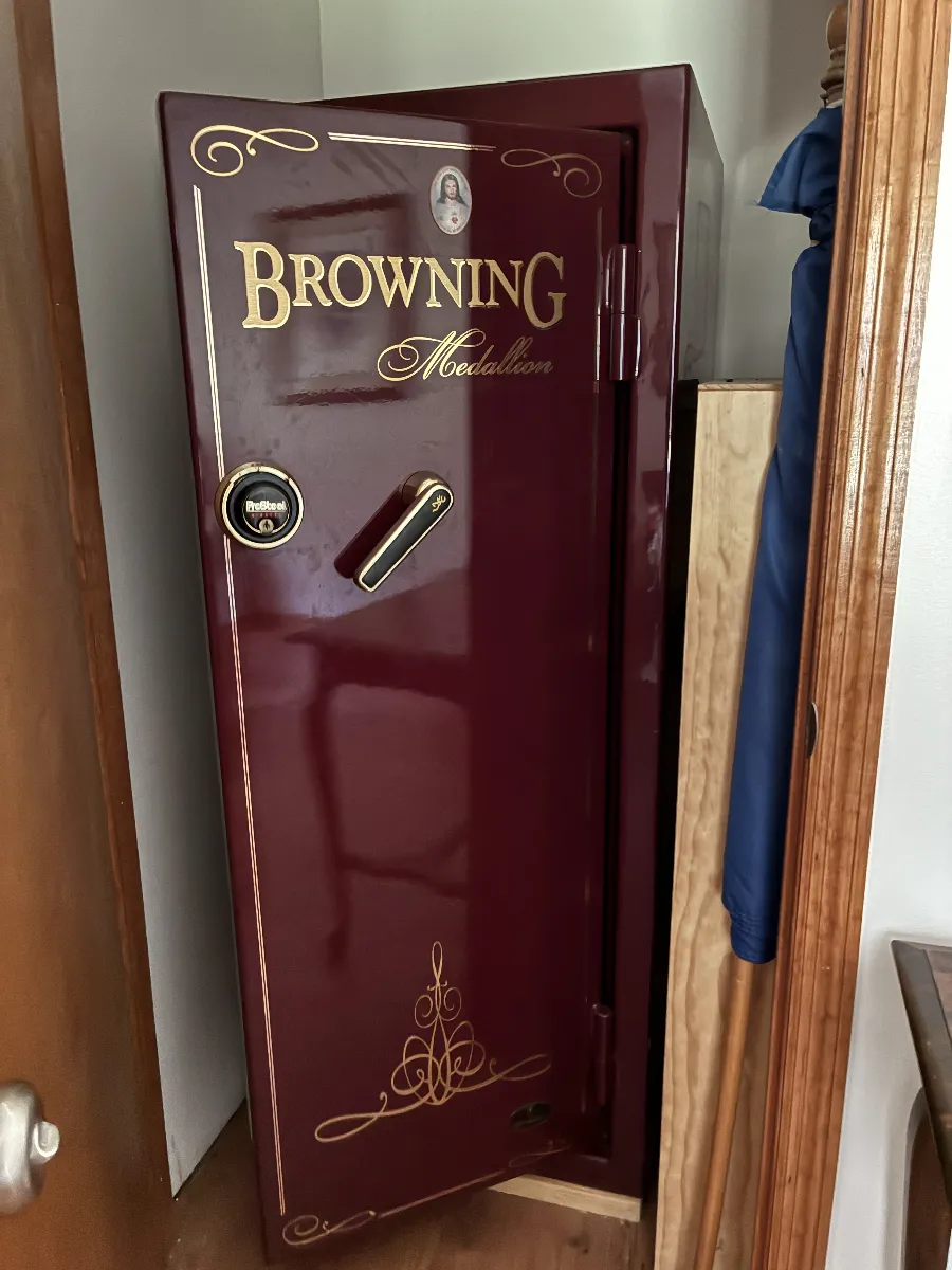 Saturday Only: Large Country Estate Sale! photo 1