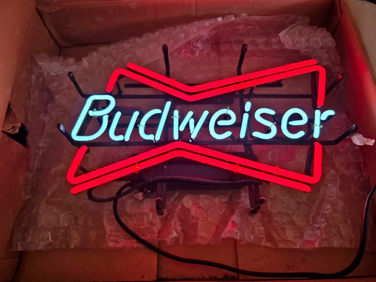 Neon, Nostalgia & Estate Collectibles photo 1