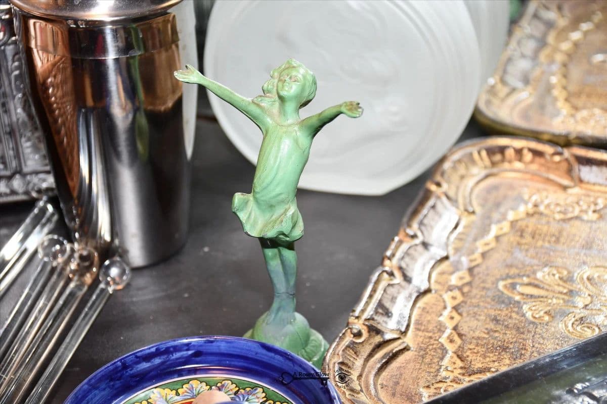 Noble Naperville: Quality Furniture, Crystal, Jewelry, Quilts, Holiday, Toys, More! photo 8