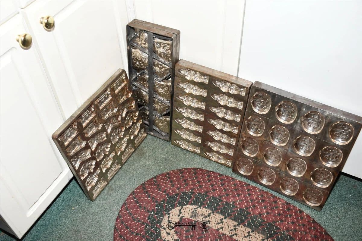Noble Naperville: Quality Furniture, Crystal, Jewelry, Quilts, Holiday, Toys, More! photo 11