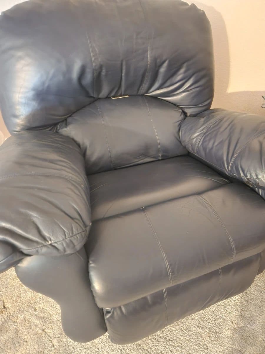 'EVERYTHING AND MORE' EAST MEDFORD ESTATE SALE BY HALSTEAD'S HELPING HANDS ESTATE SALES! photo 5