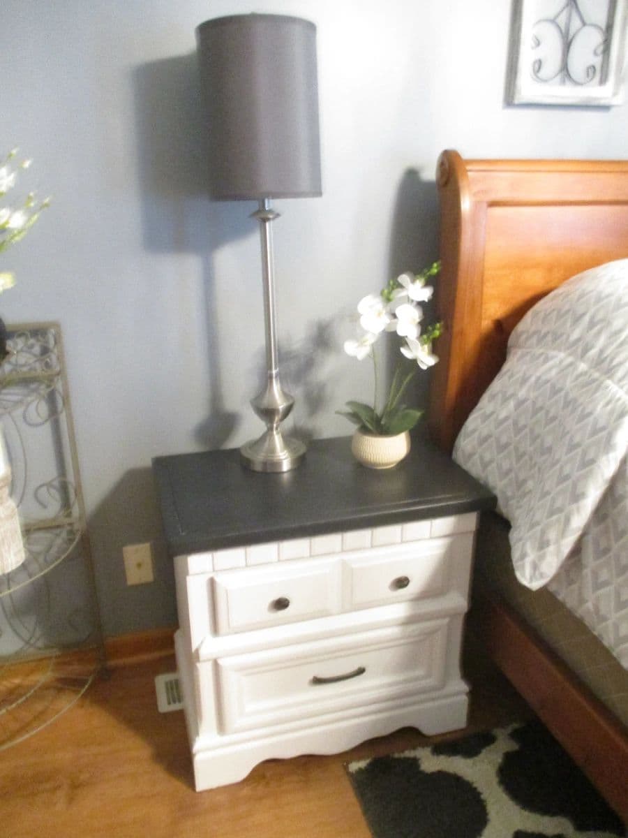 Swartz Creek Estate Sale - Embroidery Machine, Knitting Machines, Sewing Machines & Supplies photo 10
