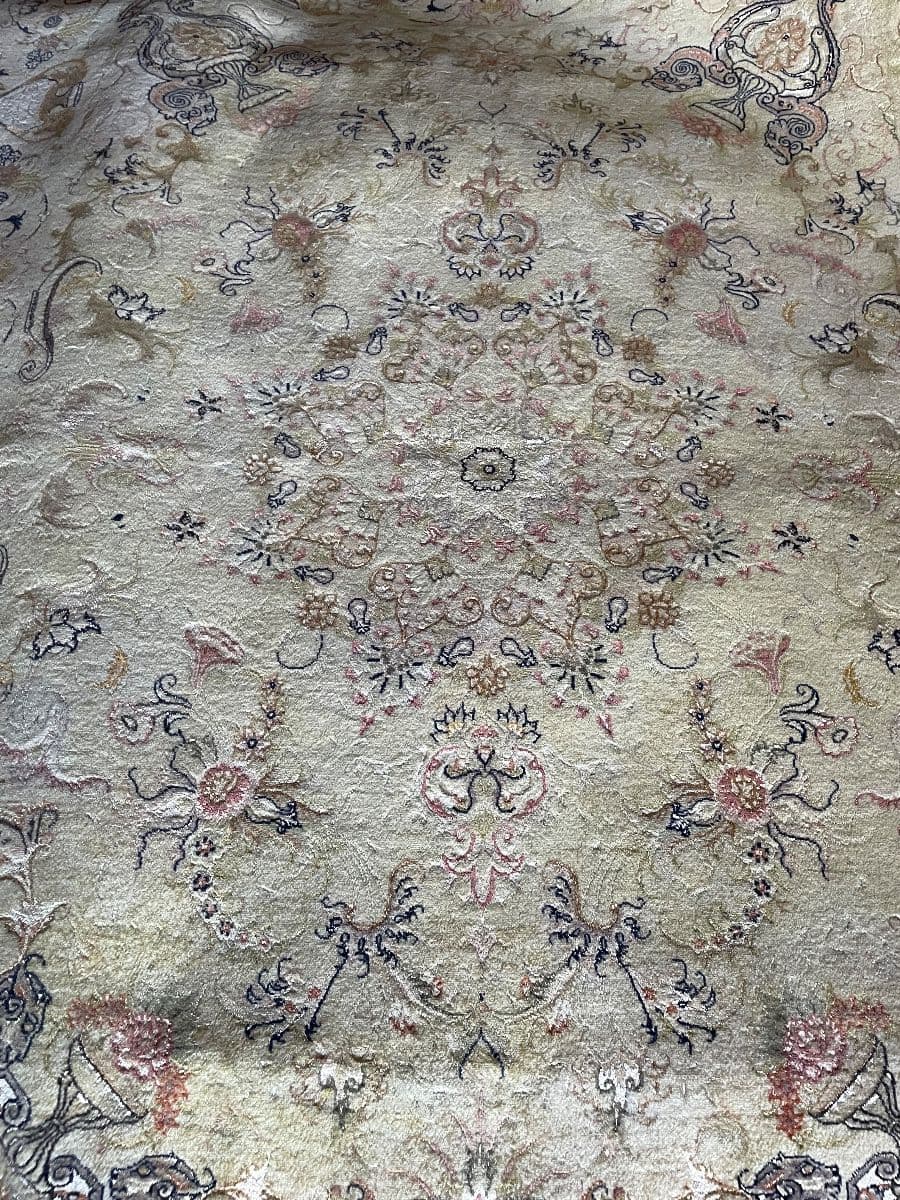 Copy of Moving sale: Thousands of Iranian handmade rugs and complete home furnishings. photo 5