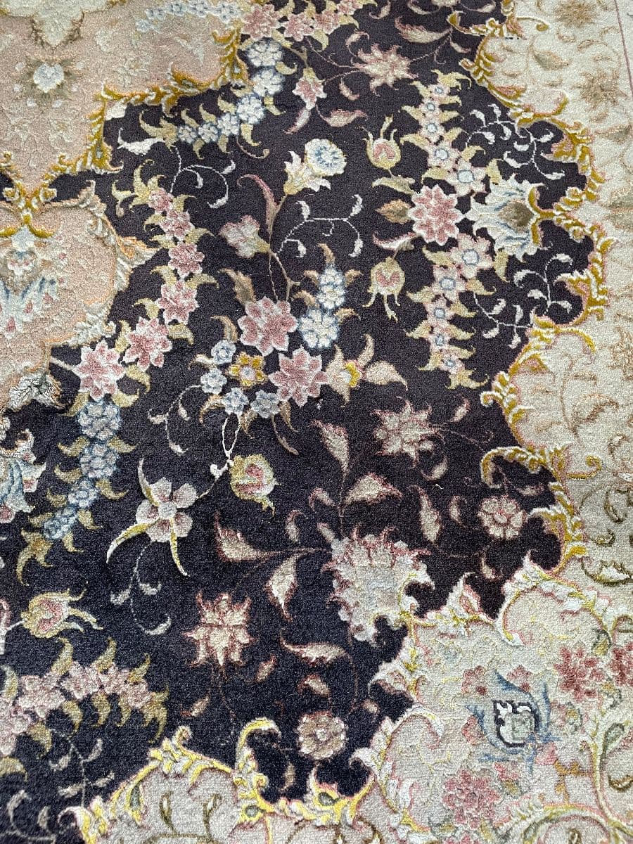 Copy of Moving sale: Thousands of Iranian handmade rugs and complete home furnishings. photo 12