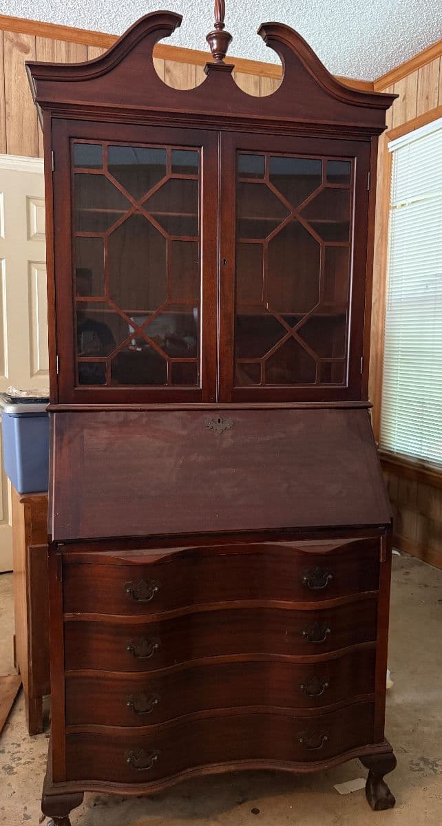 Artful Living: Pottery, Lexington Furniture & Hallmark in Clemmons photo 3