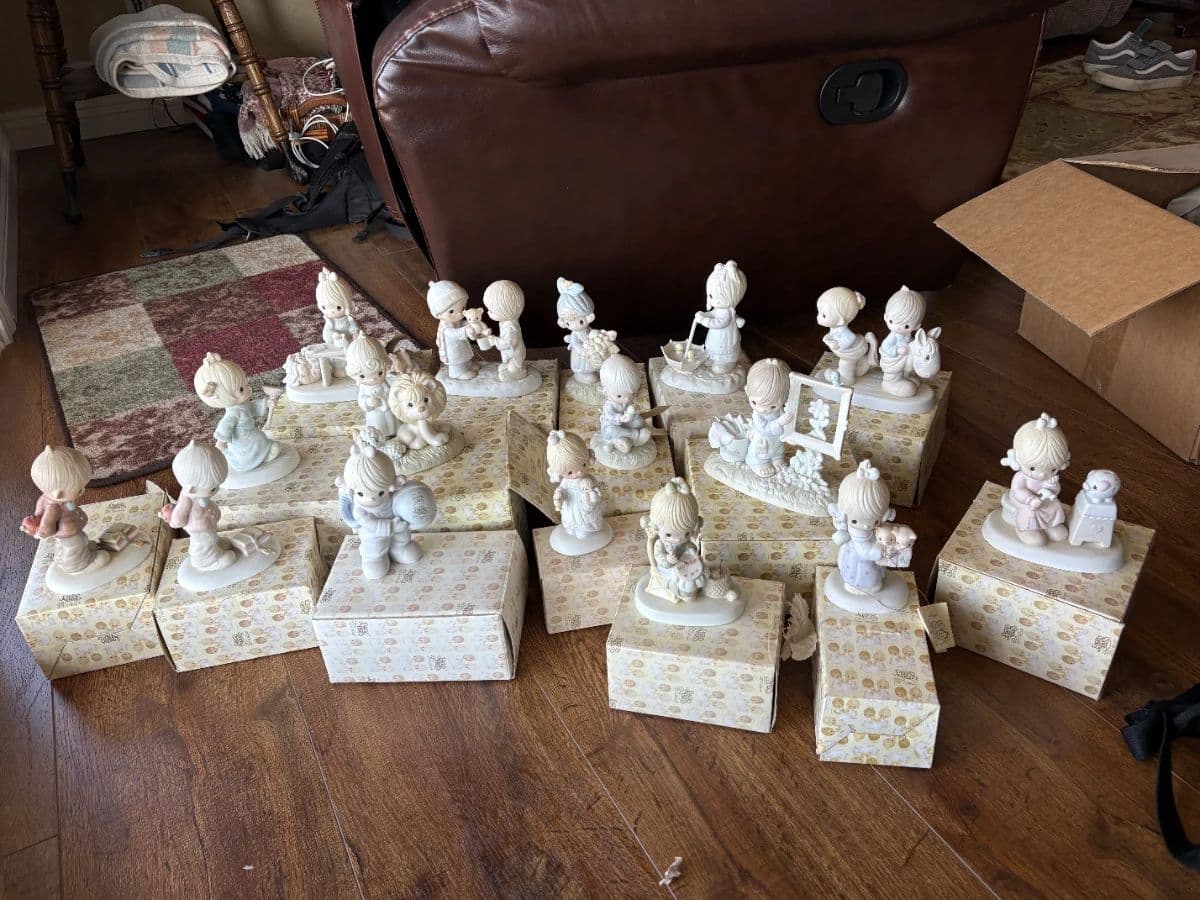 Antique, Vintage, & General Estate Sale photo 11
