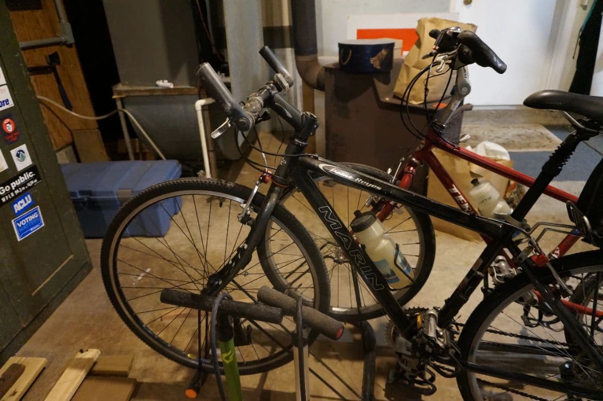 Lovely Nashville Estate: Premium Cycling Gear, Tools, Rugs, Maytag Washer/Dryer & Gorgeous Decor! photo 3