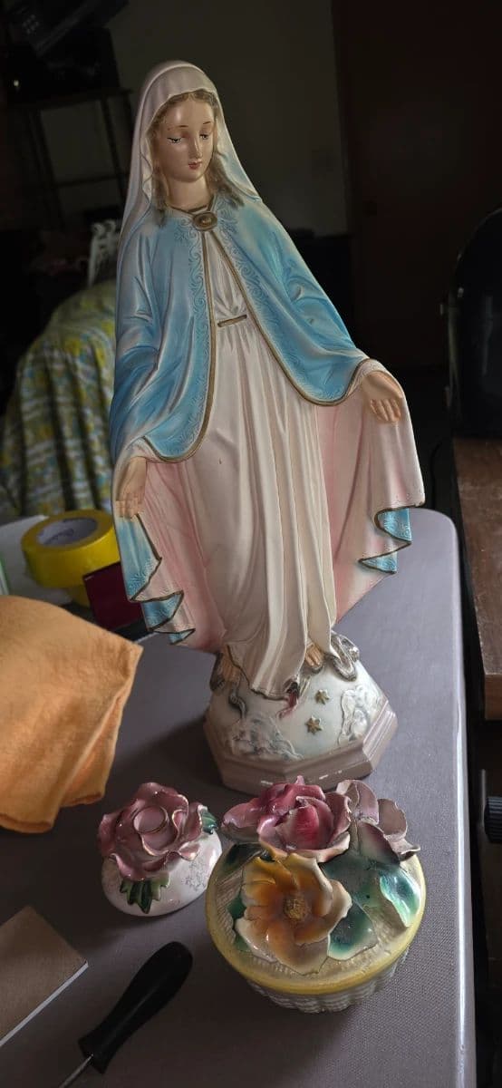 Essexville Estate Sale photo 1
