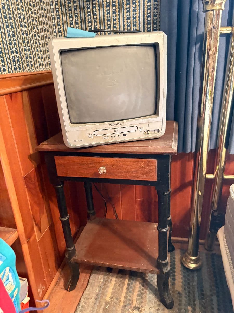 Salvaged by Sonya * Estate Sale * Everything Vintage Like Grandma's Attic!! photo 8