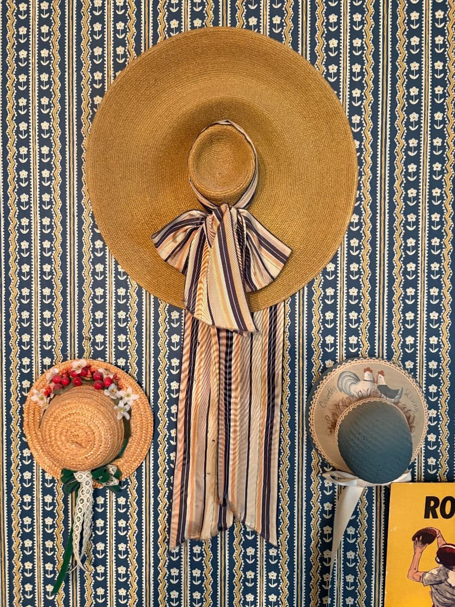 Salvaged by Sonya * Estate Sale * Everything Vintage Like Grandma's Attic!! photo 6