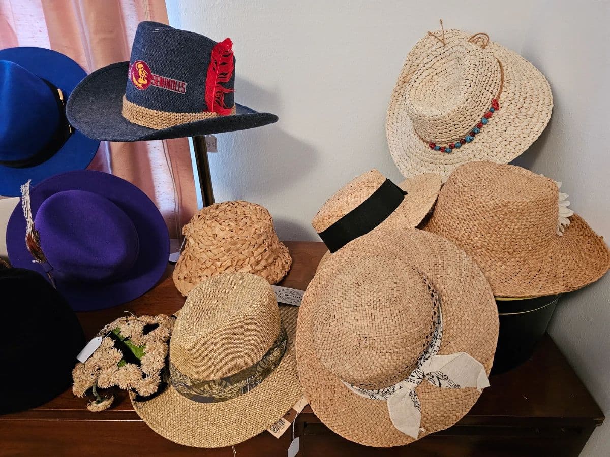 MCM Blues,Jazz, soul 1950 Clothes, Broyhill Brazilia, Jewelry, Glass, Trunks, Bowling Trophies, photo 2